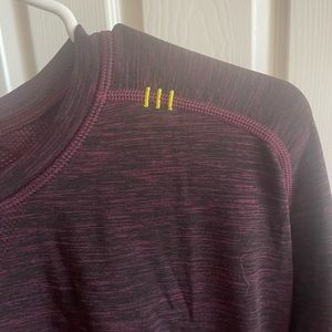 Men’s long sleeve metal vent T-shirt